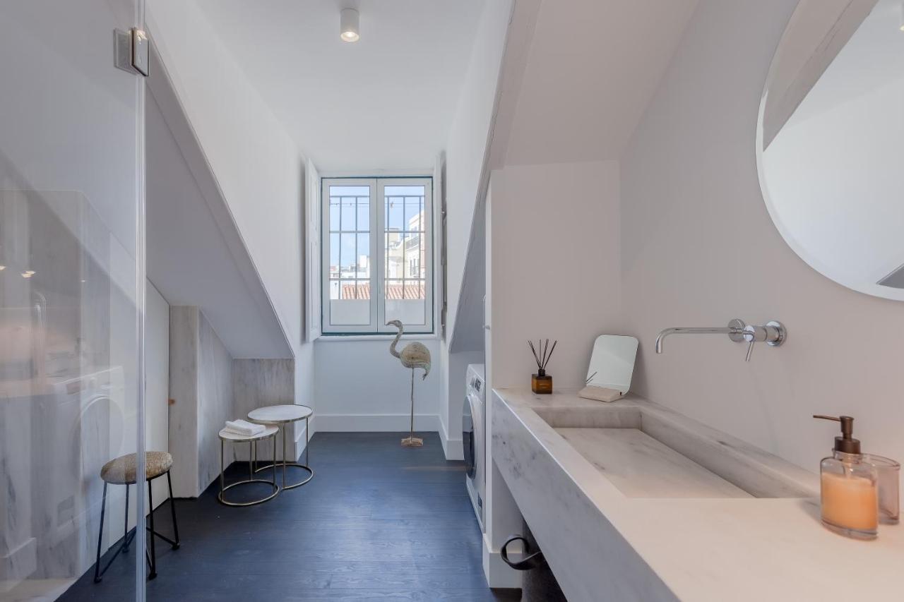 Principe Real Charming Garden View Flat At The Heart Of Lisbon Apartment Exterior photo